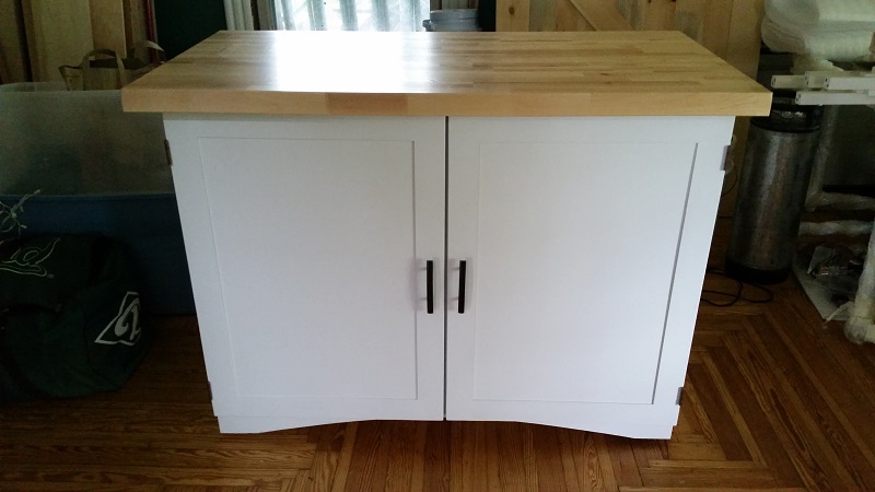 Mobile Appliance Cabinet